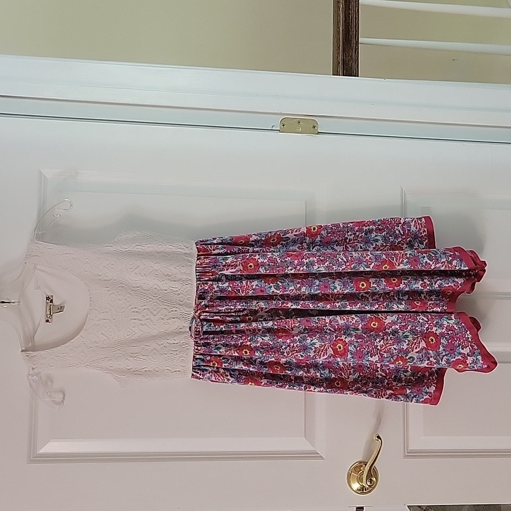 Girls sleeveless handkerchief dress